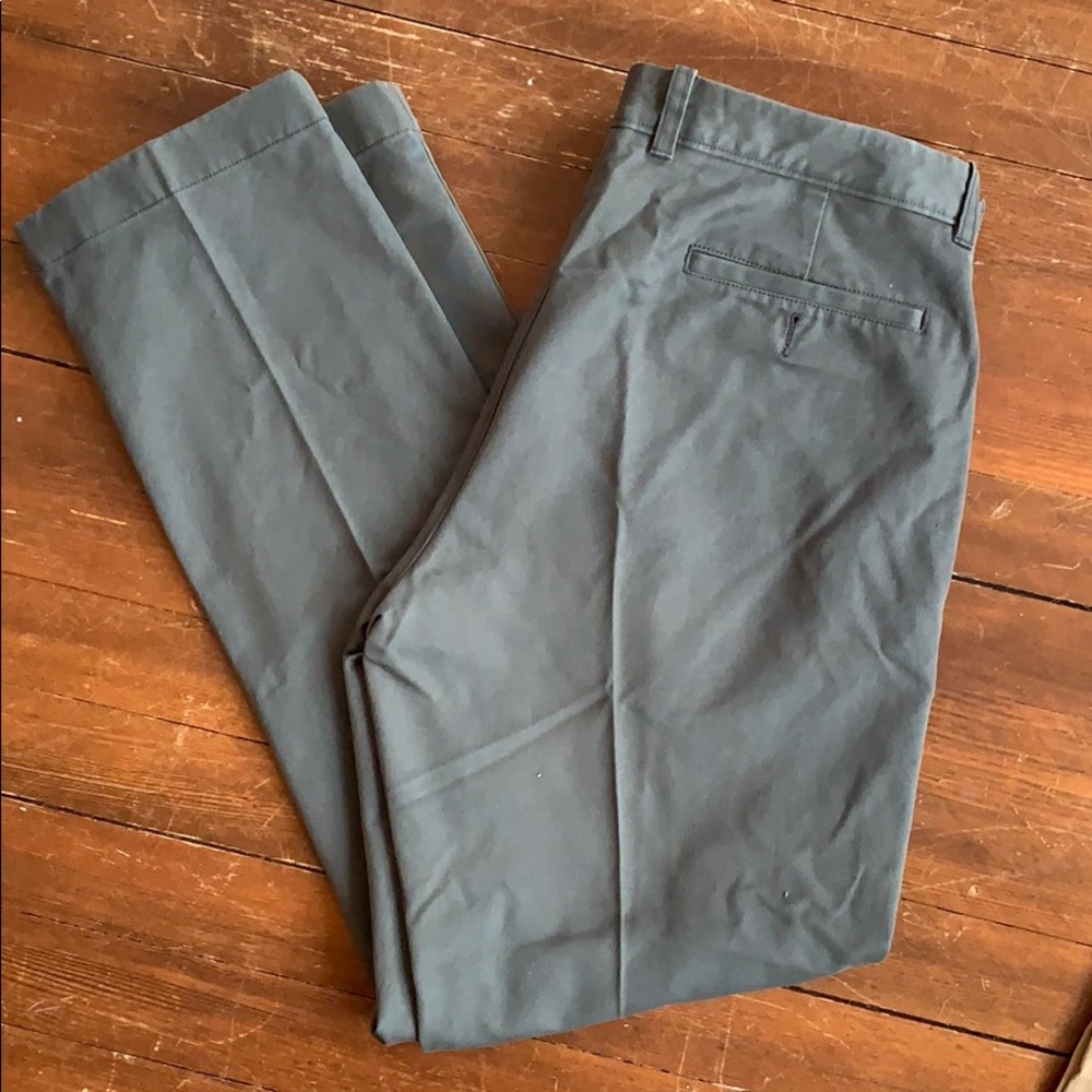 J Crew Essential Khaki Green size 34-32